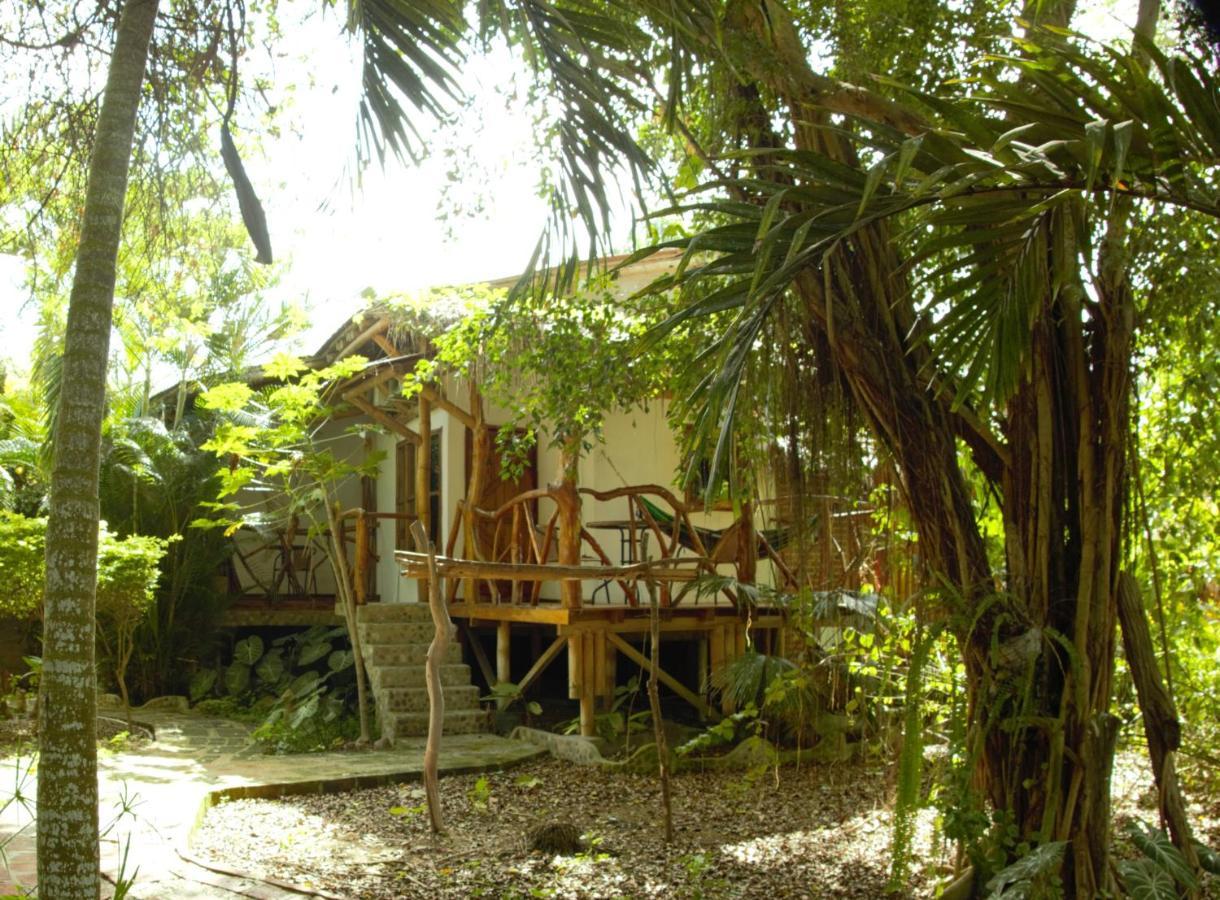 Hosteria Cabanas Itapoa Puerto Lopez Exterior photo