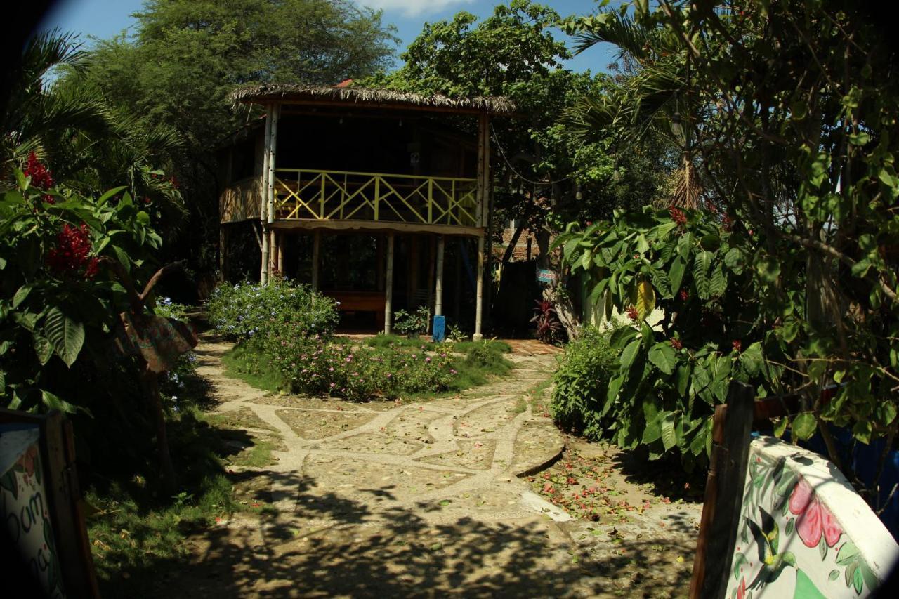 Hosteria Cabanas Itapoa Puerto Lopez Exterior photo